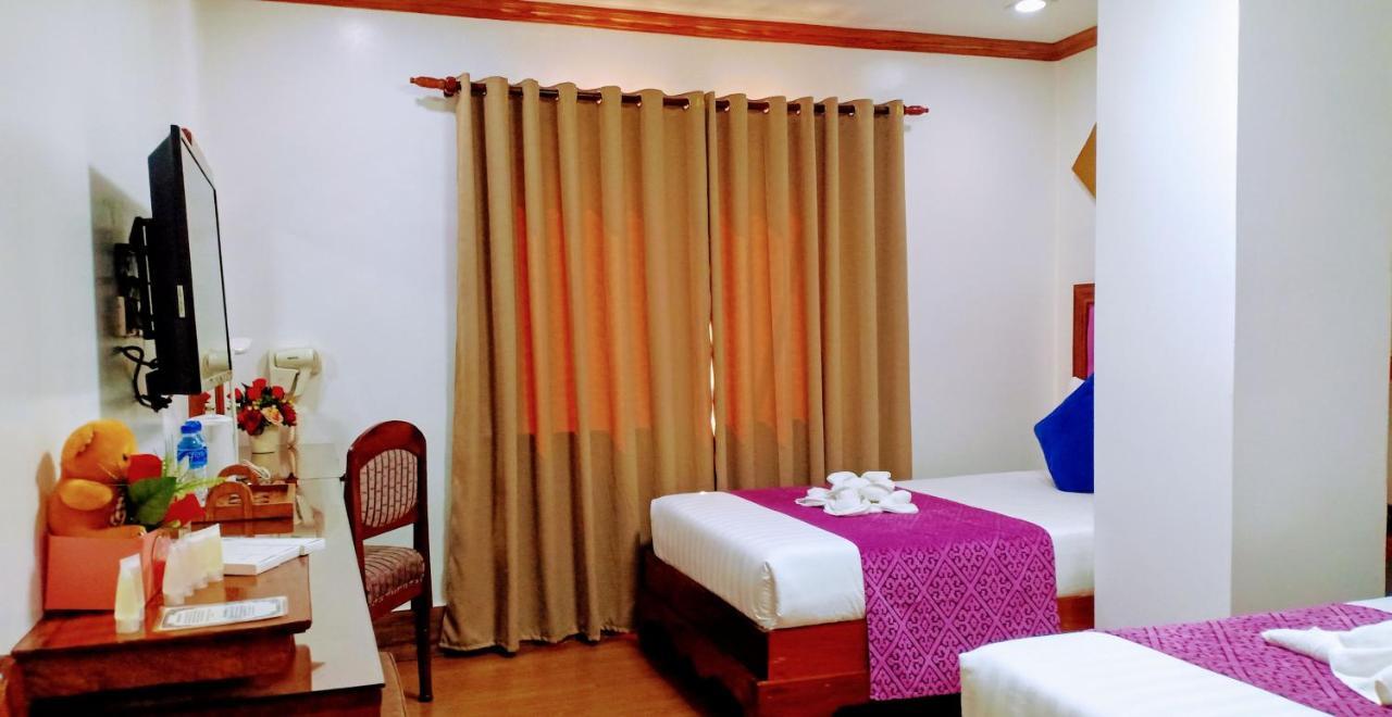 Cln Boutique Hotel ตาโคลบัน ภายนอก รูปภาพ