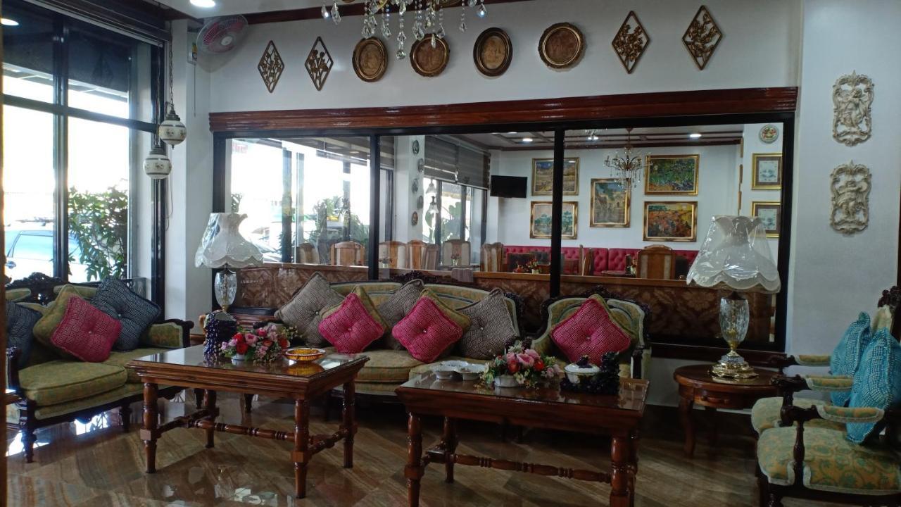 Cln Boutique Hotel ตาโคลบัน ภายนอก รูปภาพ