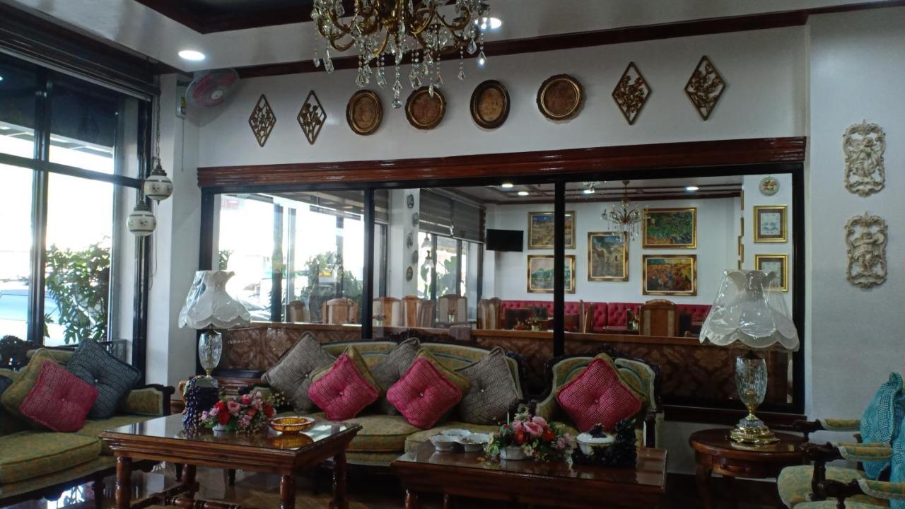Cln Boutique Hotel ตาโคลบัน ภายนอก รูปภาพ