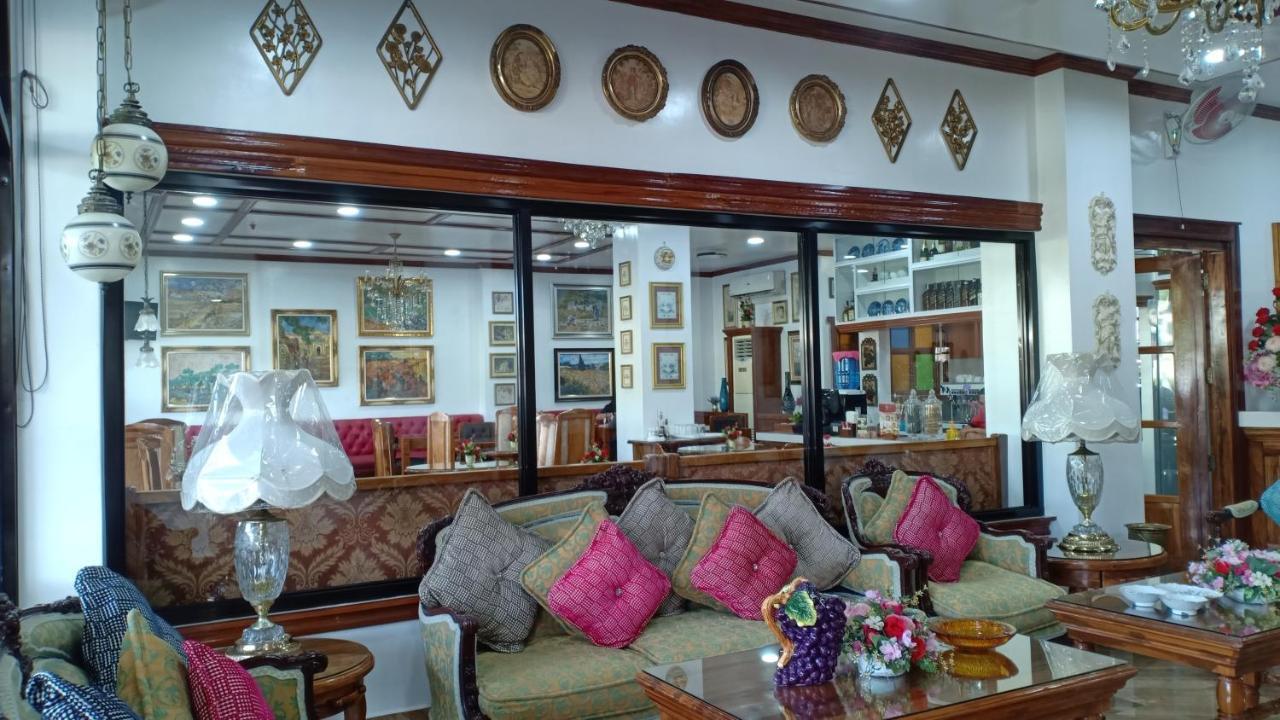 Cln Boutique Hotel ตาโคลบัน ภายนอก รูปภาพ