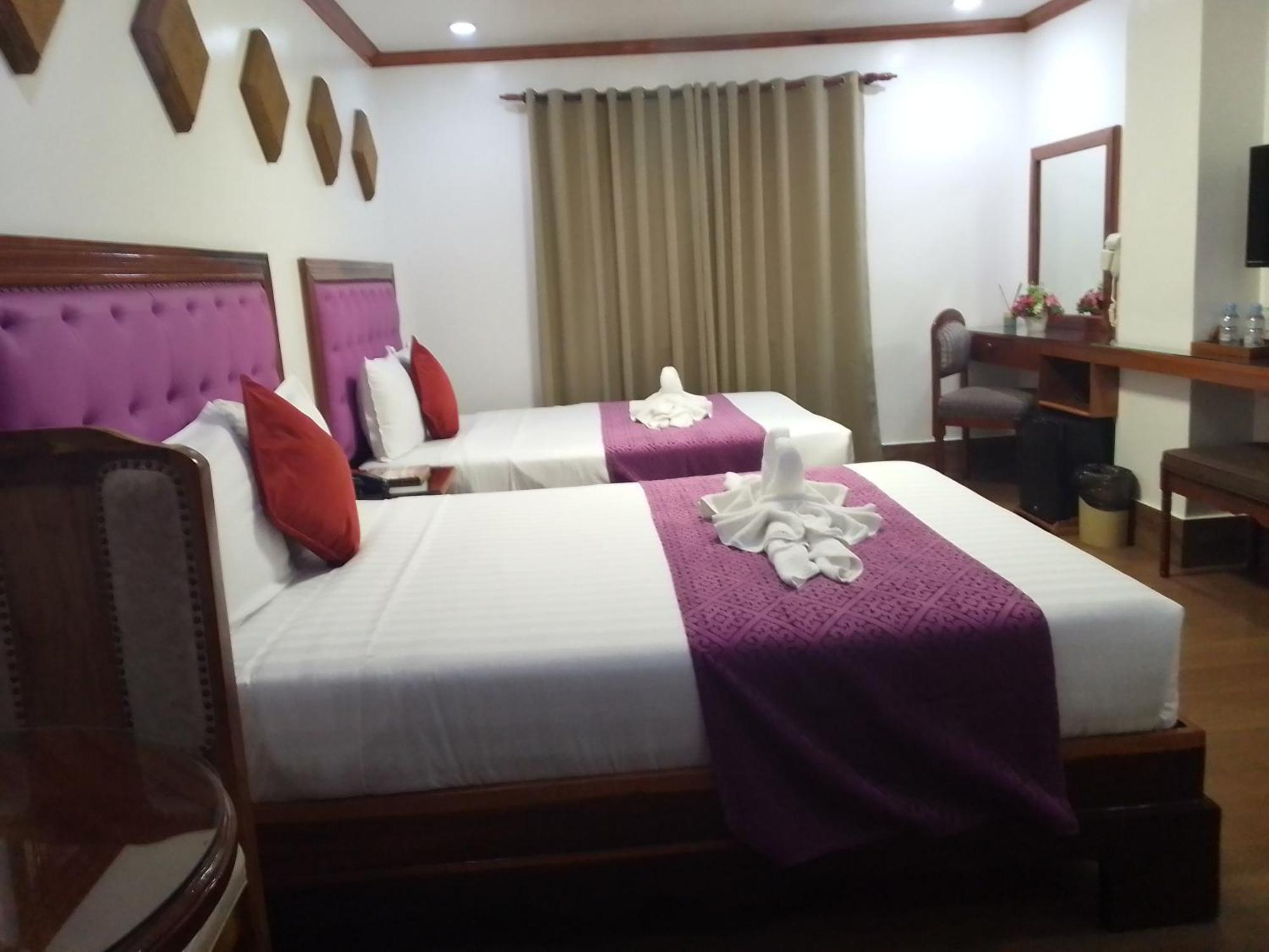 Cln Boutique Hotel ตาโคลบัน ภายนอก รูปภาพ
