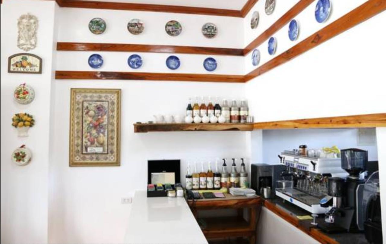 Cln Boutique Hotel ตาโคลบัน ภายนอก รูปภาพ