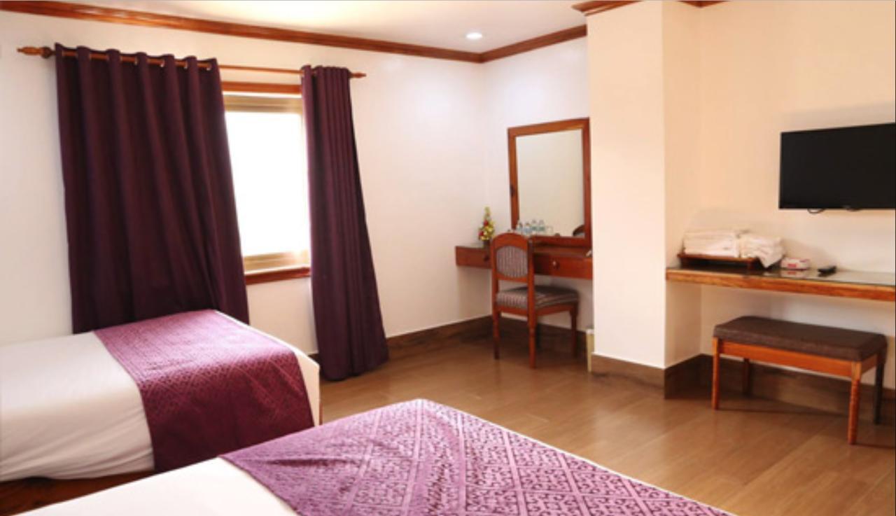 Cln Boutique Hotel ตาโคลบัน ภายนอก รูปภาพ